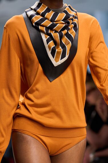 Не только красный. В каком цвете встречать Новый год — 2026? (фото 52)