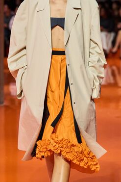 Не только красный. В каком цвете встречать Новый год — 2026? (фото 53)