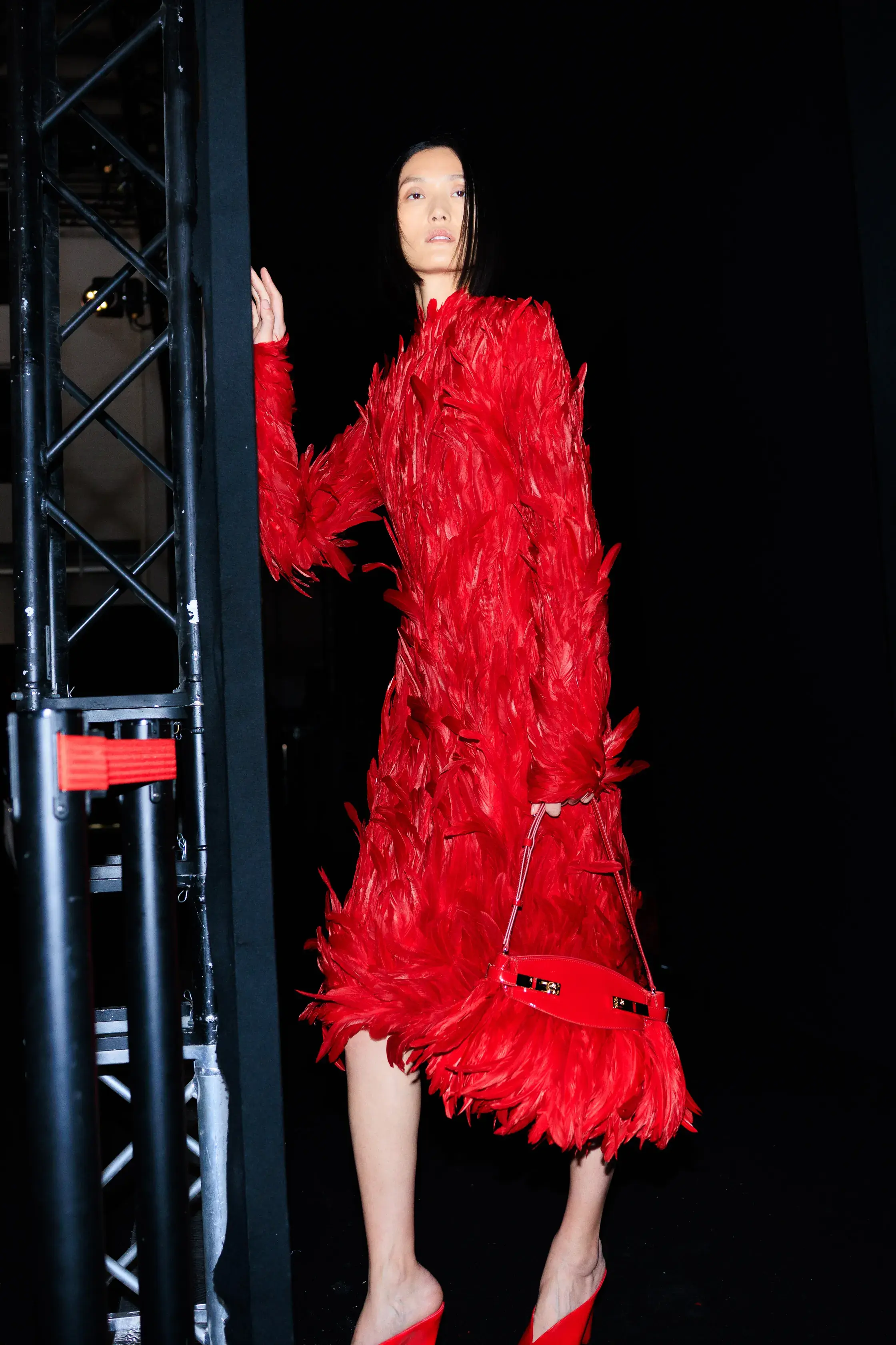 Не только красный. В каком цвете встречать Новый год — 2026? (фото 13)