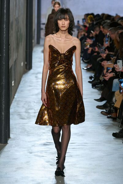 Не только красный. В каком цвете встречать Новый год — 2026? (фото 59)