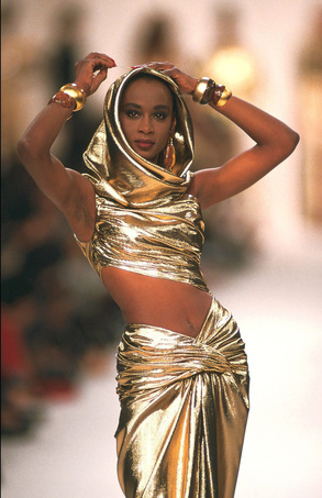 Не только красный. В каком цвете встречать Новый год — 2026? (фото 58)