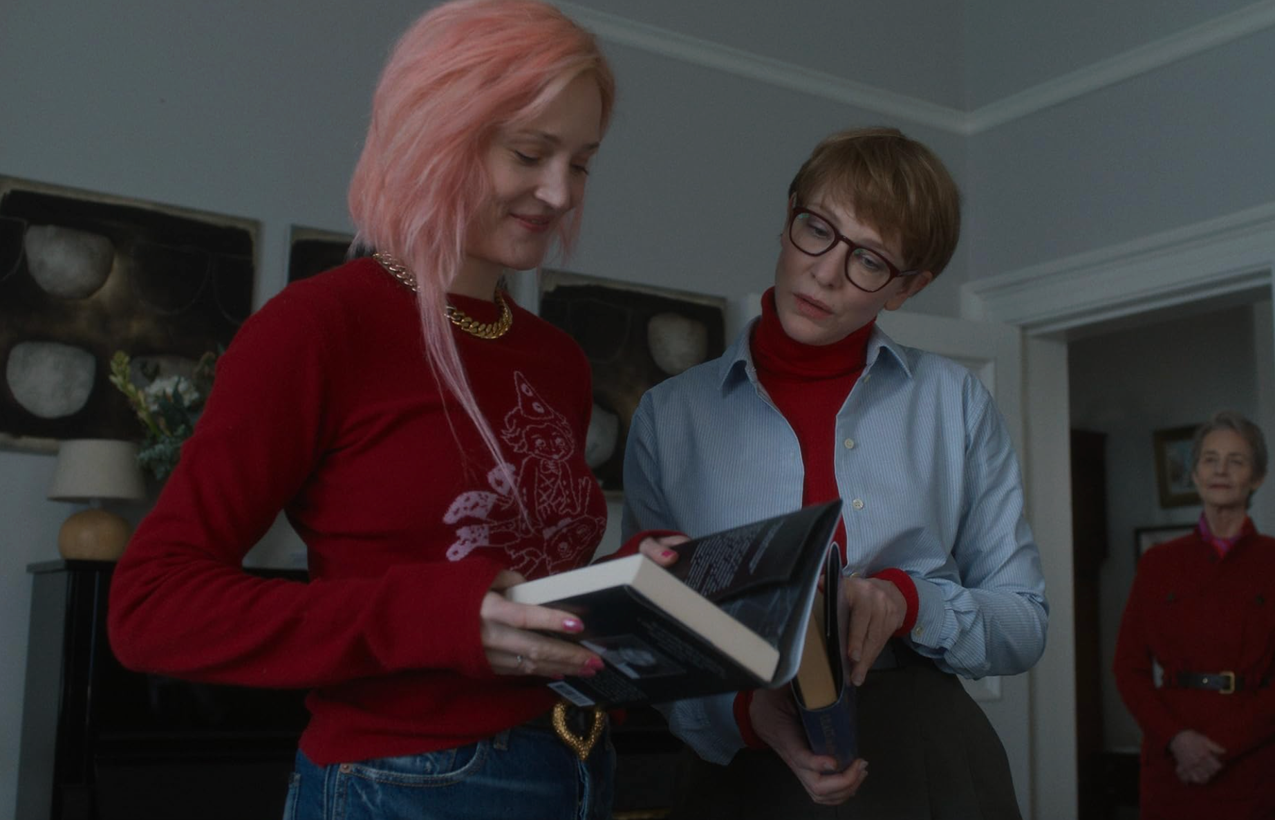 Странные родители, лицемерные дети: о чем новый фильм Джима Джармуша «Отец мать сестра брат» (фото 6)