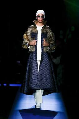 Футурист, миллиардер, революционер: Пьер Карден — дизайнер, определивший будущее (фото 56)