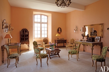 Футурист, миллиардер, революционер: Пьер Карден — дизайнер, определивший будущее (фото 41)