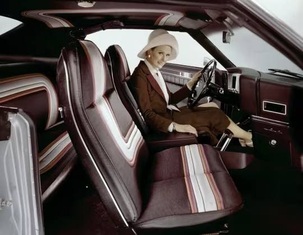 Футурист, миллиардер, революционер: Пьер Карден — дизайнер, определивший будущее (фото 25)