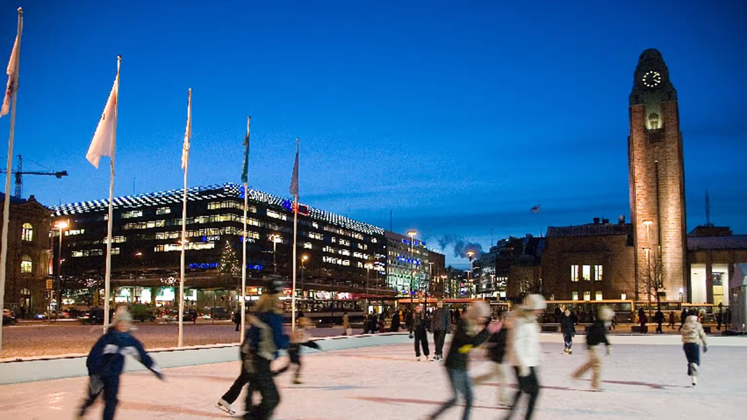 Guilty pleasures редакции BURO. Что (не) будем делать на новогодних каникулах (фото 32)