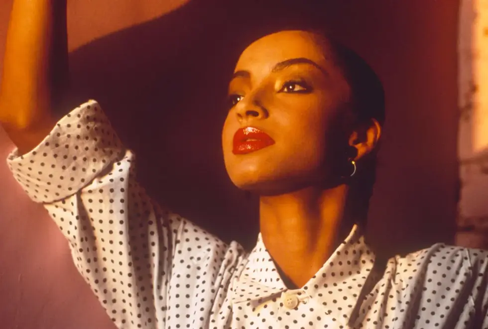 Гипнотическая нежность и безграничная женственность: за что мы любим Sade (фото 25)