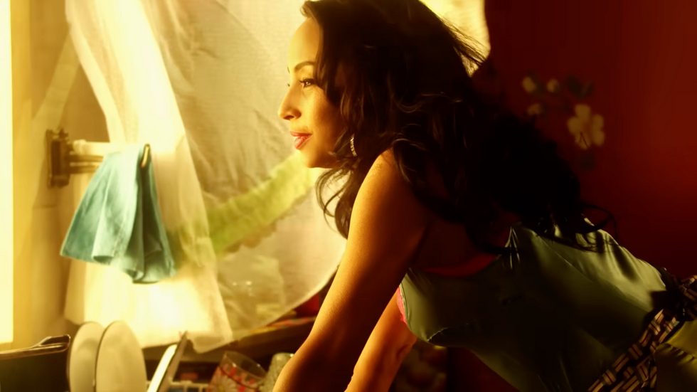 Гипнотическая нежность и безграничная женственность: за что мы любим Sade (фото 58)