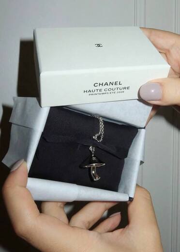 Битва титанов: Ольга Карпуть — о кутюрных показах Dior и Chanel (фото 1)