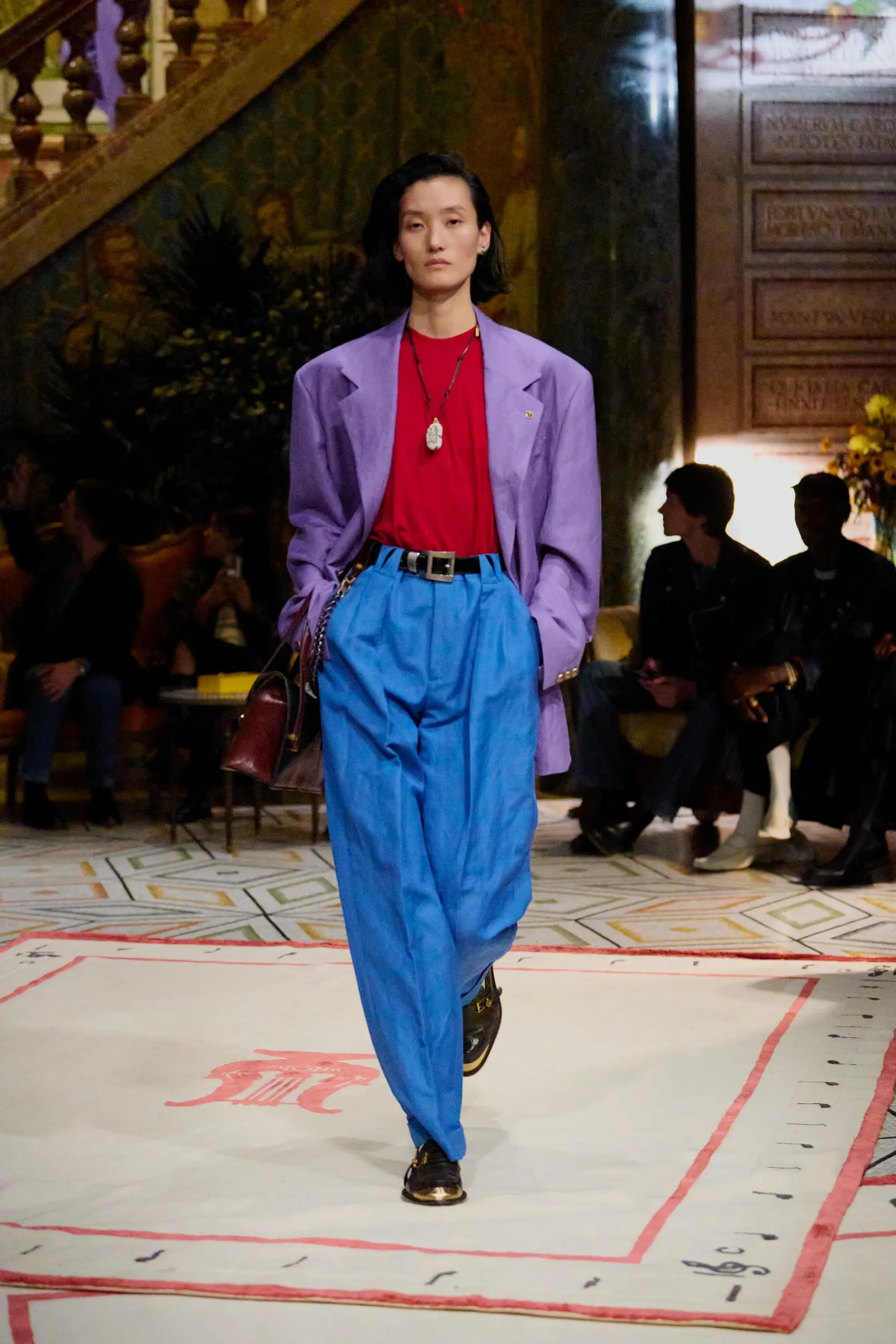 Cloud Dancer и «заводной апельсин». Главные цвета сезона весна-лето 2026 (фото 36)