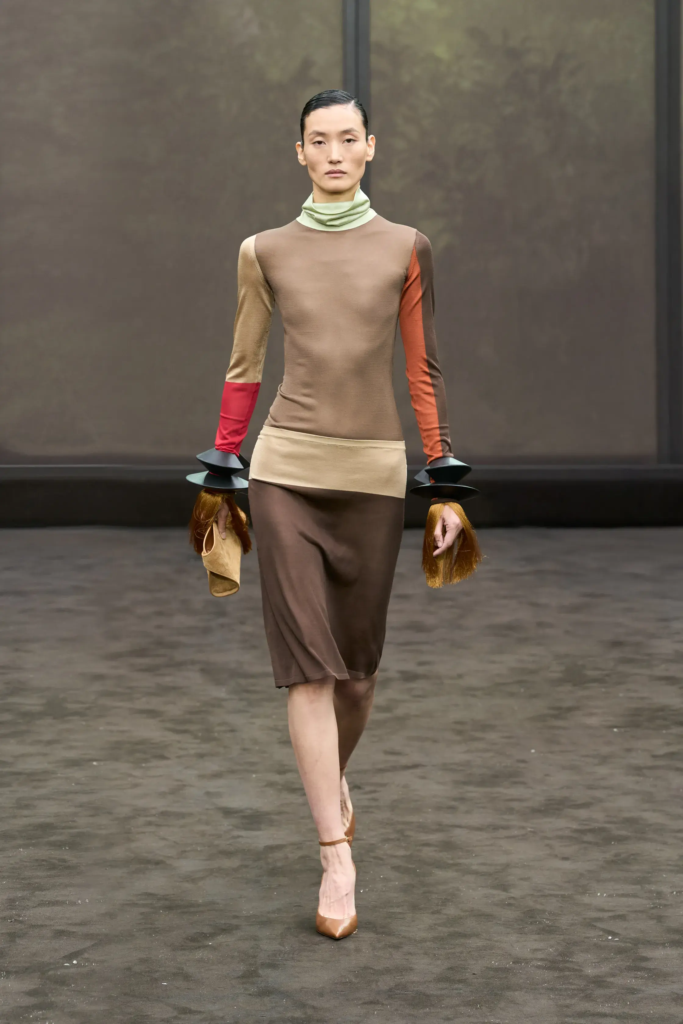 Cloud Dancer и «заводной апельсин». Главные цвета сезона весна-лето 2026 (фото 44)