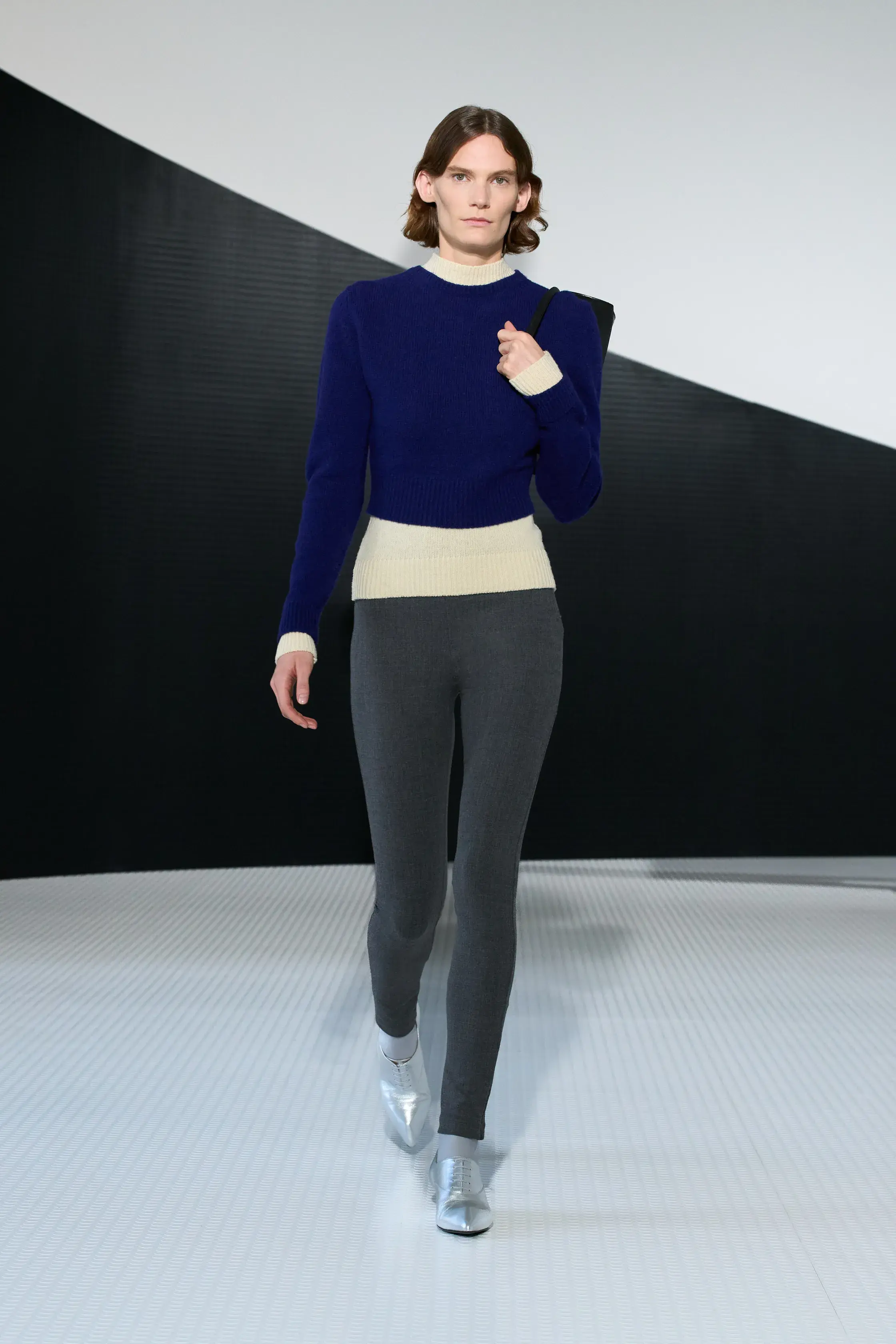 Cloud Dancer и «заводной апельсин». Главные цвета сезона весна-лето 2026 (фото 38)