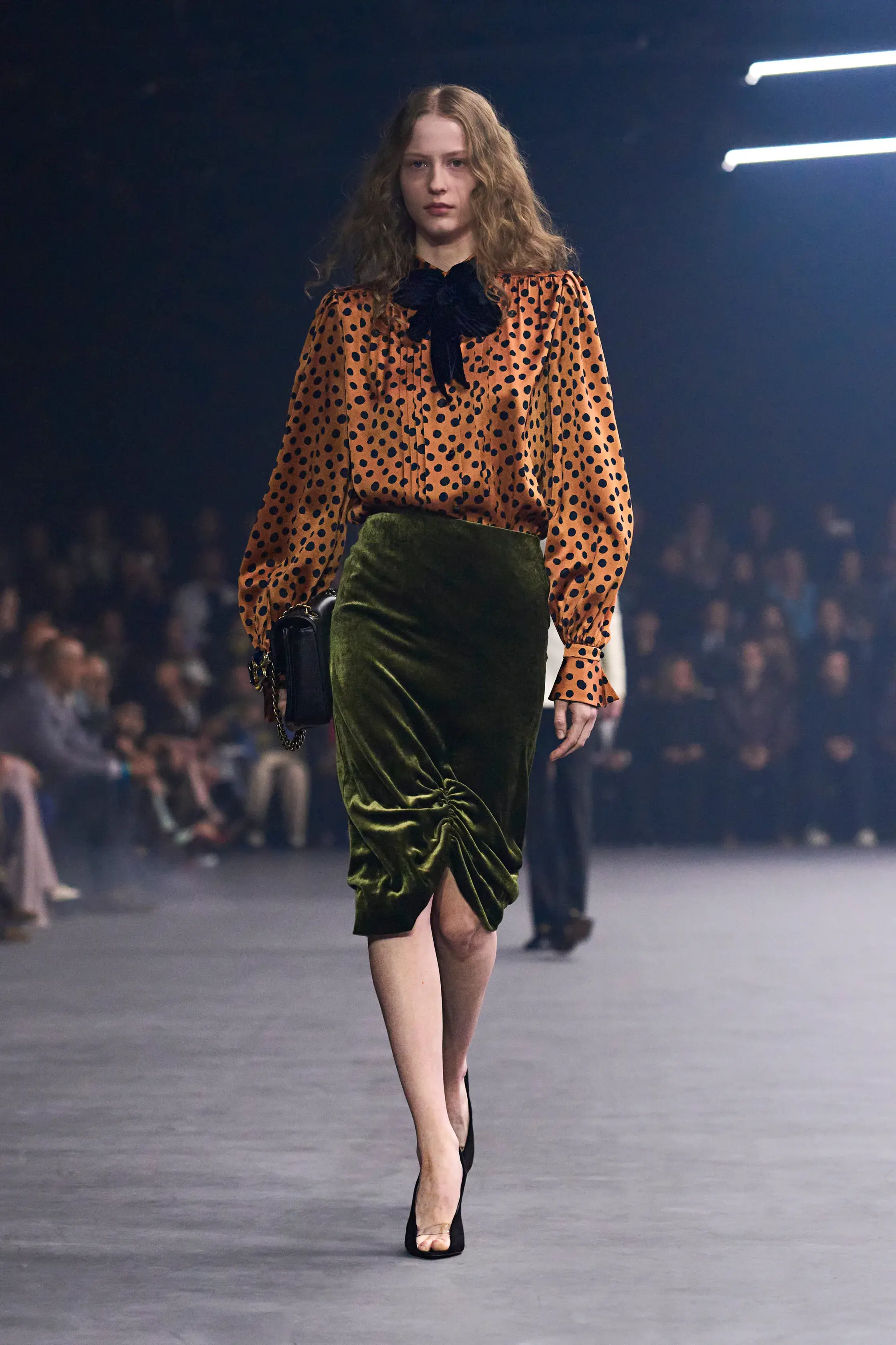 Горох, питон и полоска. Главные принты весна-лето 2026 (фото 21)