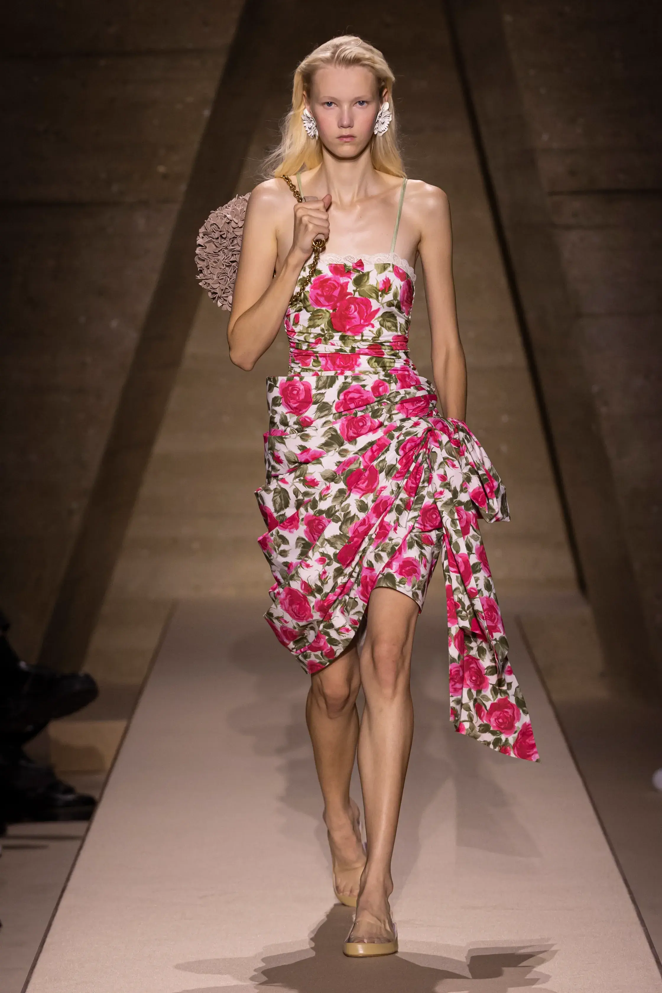 Горох, питон и полоска. Главные принты весна-лето 2026 (фото 9)