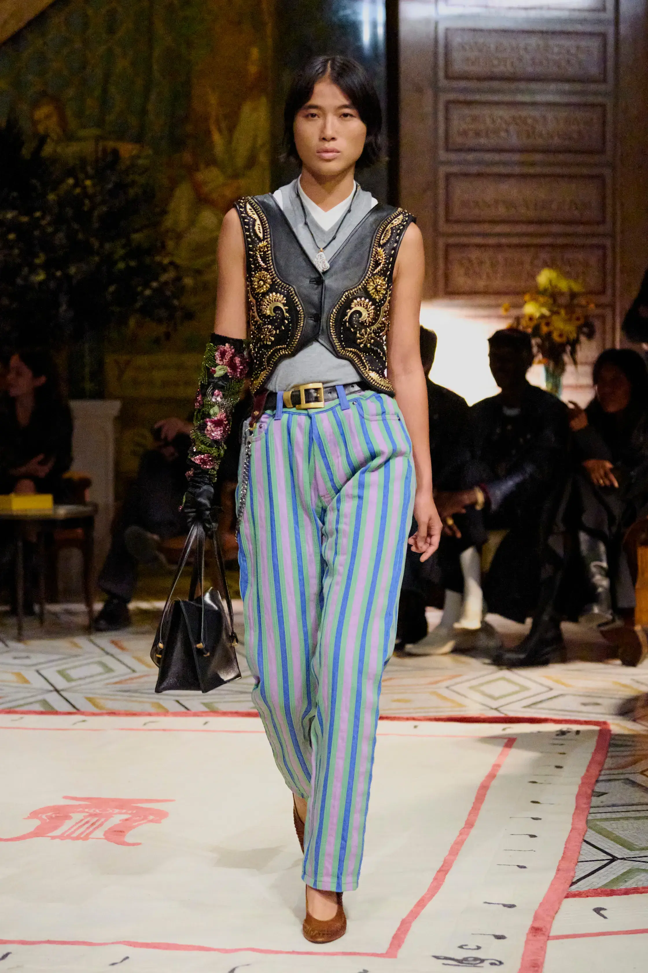 Горох, питон и полоска. Главные принты весна-лето 2026 (фото 4)