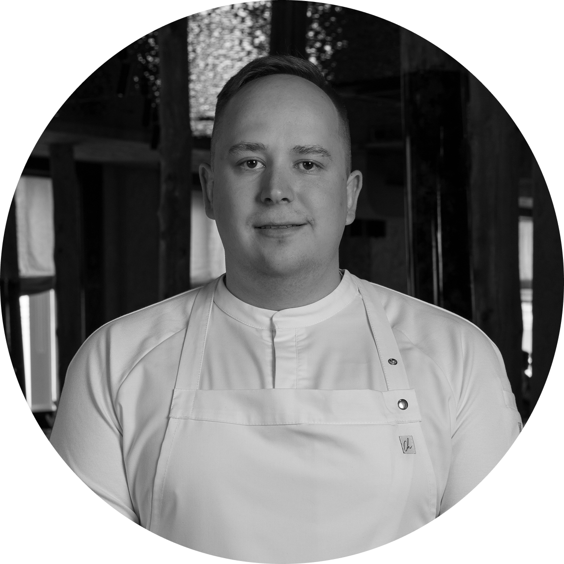 С крабом, икрой и сметанным кремом: рецепты блинов на Масленицу от шеф-поваров (фото 20)