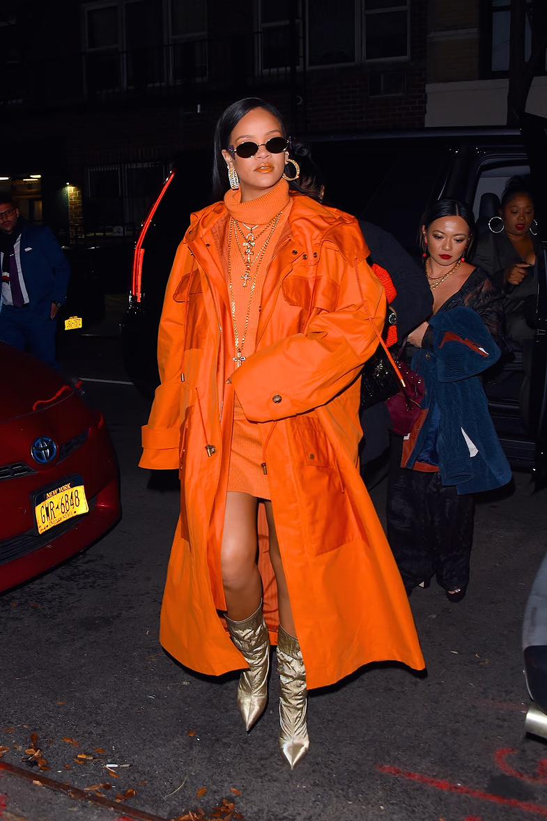 От юной звезды Барбадоса до глобальной fashion-иконы: эволюция стиля Рианны (фото 67)