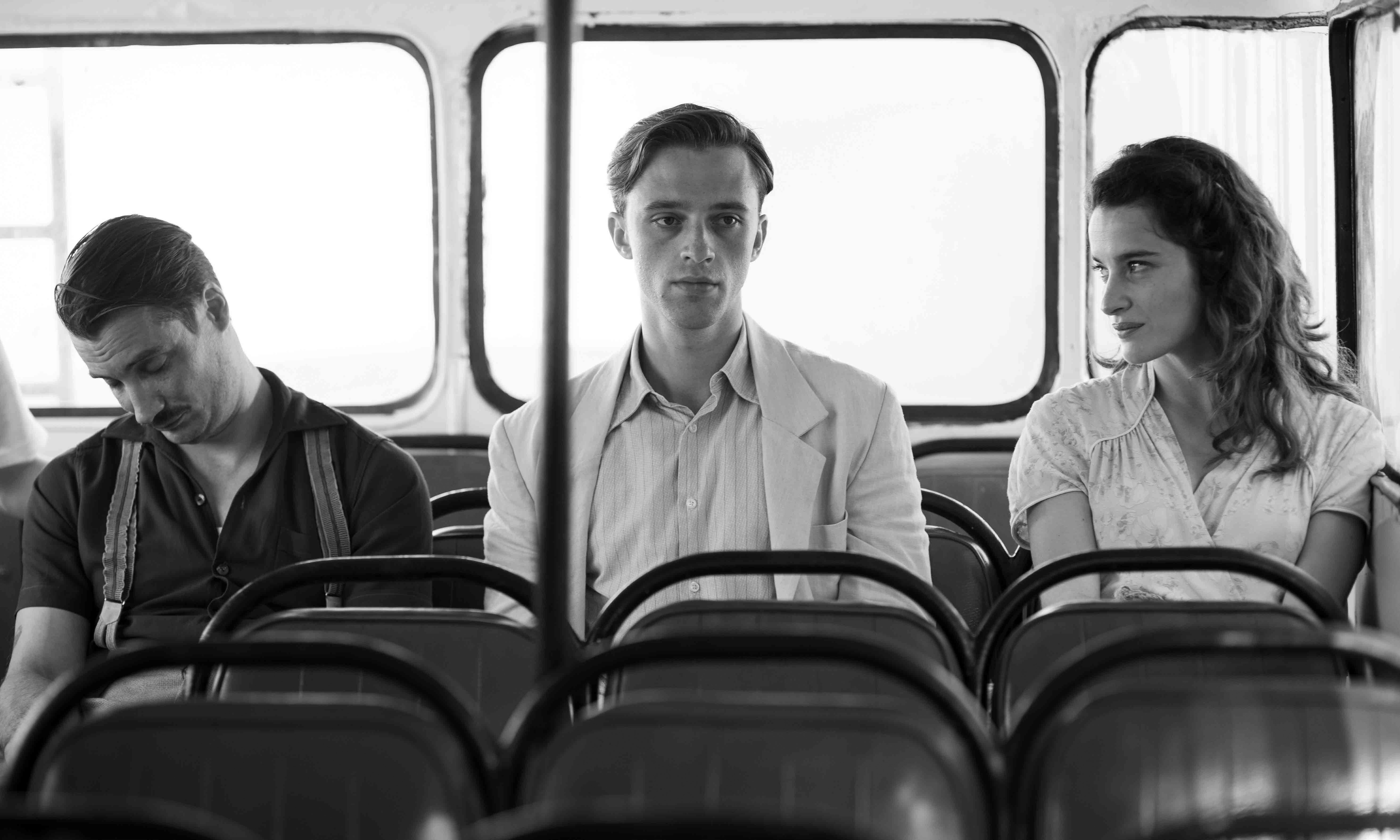 «Открыться ласковому равнодушию мира»: о чем «Посторонний» Франсуа Озона говорит со зрителем (фото 3)