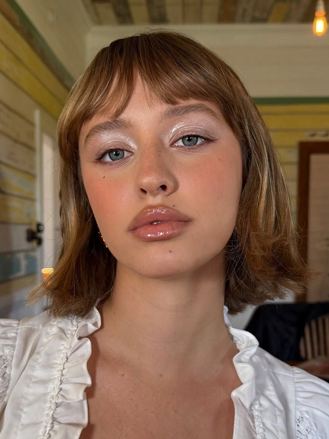 Halo Lips: тренд на контур губ с мягкой тенью — носим как Дуа Липа и Зои Кравиц (фото 24)