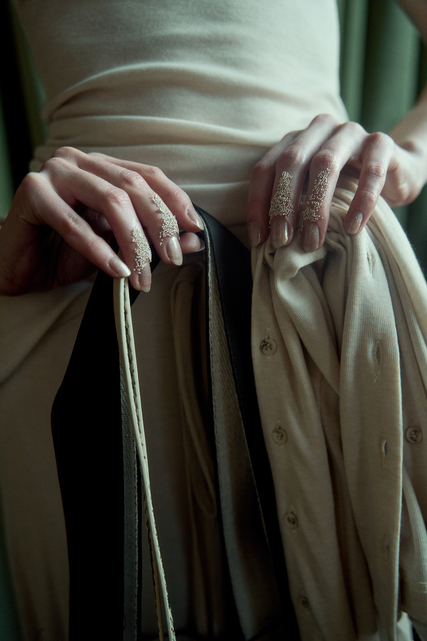 Флокирование на губах и волосковое наращивание бровей: как повторить бьюти-образы с показа Ruban (фото 42)