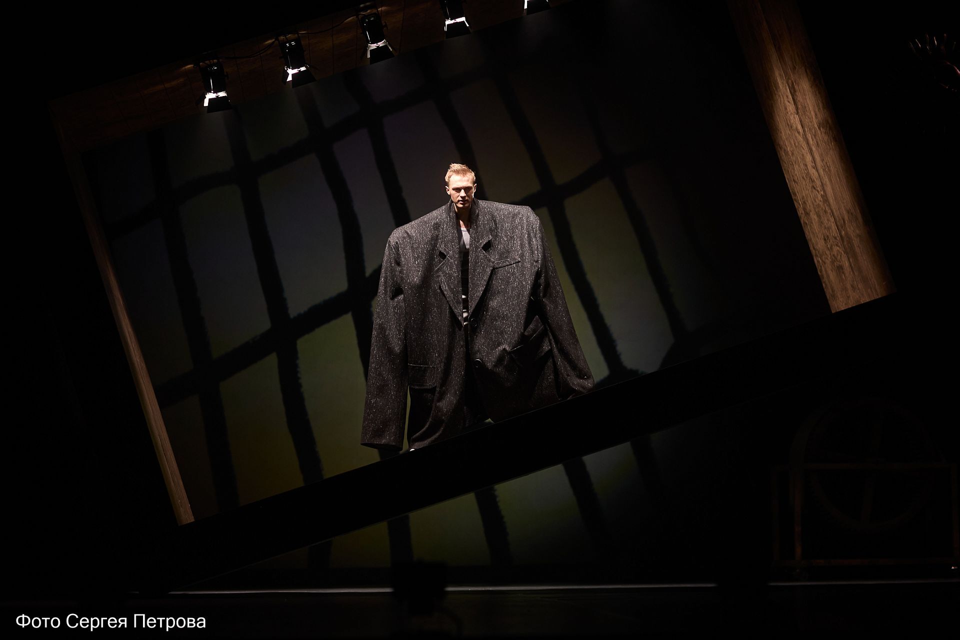 «Школа для дураков» и «Чайка»: лучшие премьеры уходящего театрального сезона — выбор BURO. (фото 6)