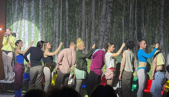 «Школа для дураков» и «Чайка»: лучшие премьеры уходящего театрального сезона — выбор BURO. (фото 11)