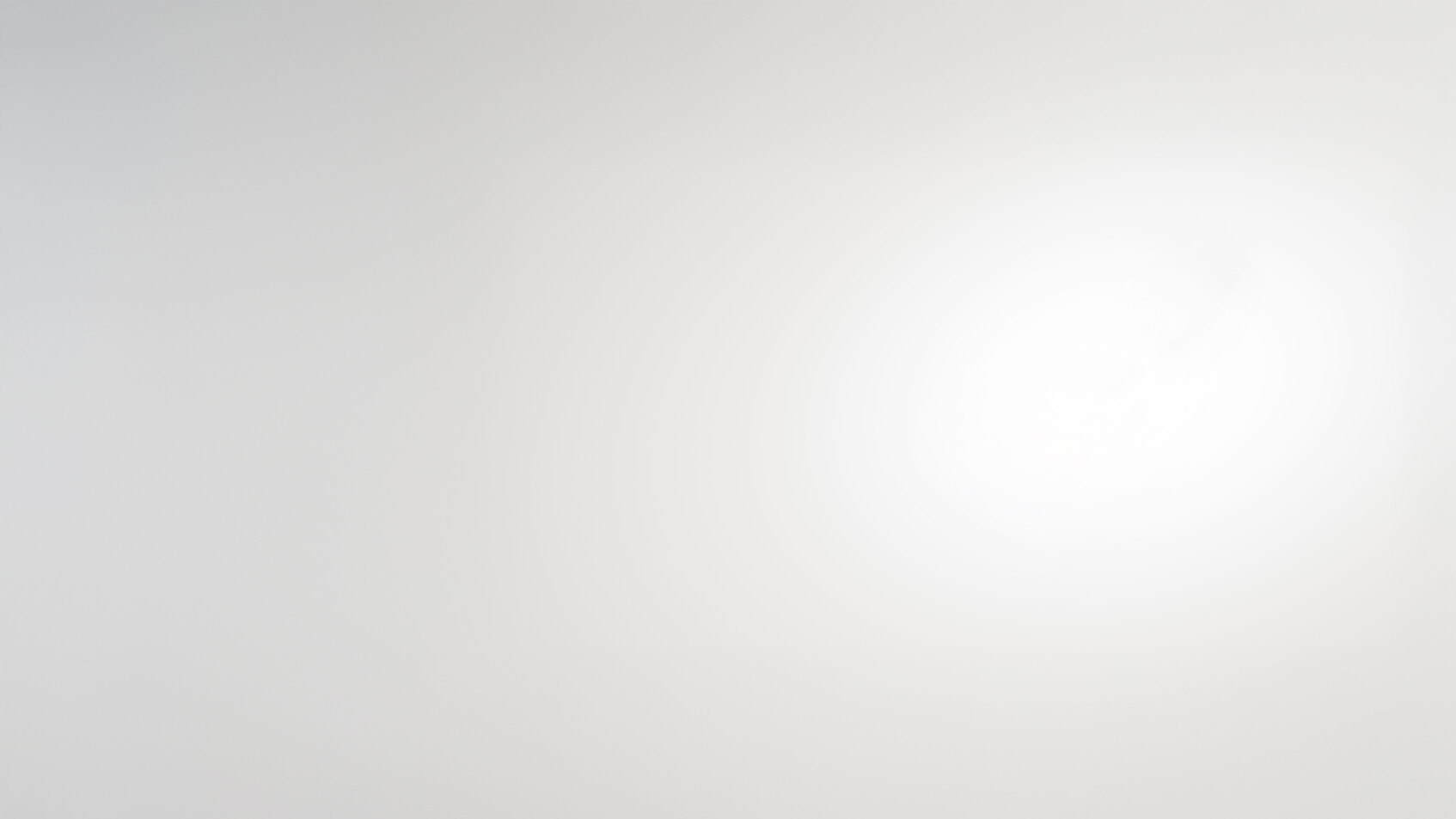 Что положить в косметичку: 8 уходовых средств на все случаи жизни (фото 1)