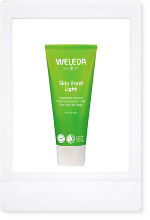 Что положить в косметичку: 8 уходовых средств на все случаи жизни (фото 35)