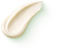 Что положить в косметичку: 8 уходовых средств на все случаи жизни (фото 30)