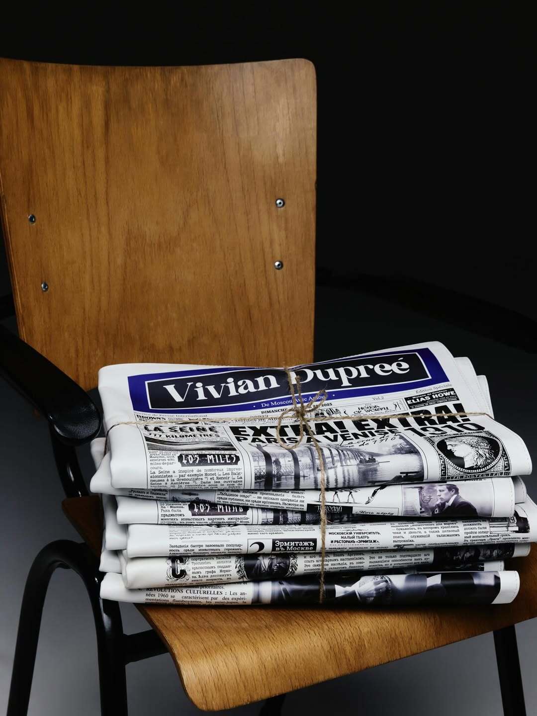 Новое имя. Vivian Dupreé — клатчи, шоперы и картхолдеры, которые можно «прочитать» (фото 3)