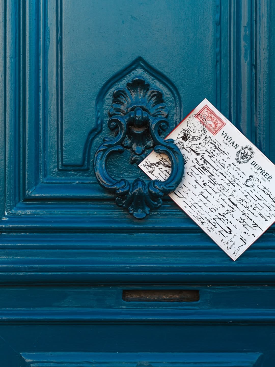 Новое имя. Vivian Dupreé — клатчи, шоперы и картхолдеры, которые можно «прочитать» (фото 14)