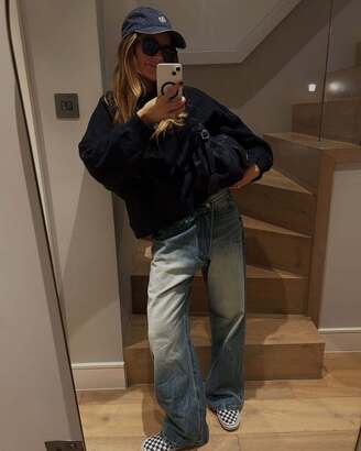 Тренд, который нельзя игнорировать весной 2026-го: слипоны и скейтер-шузы из 2016-го (фото 17)