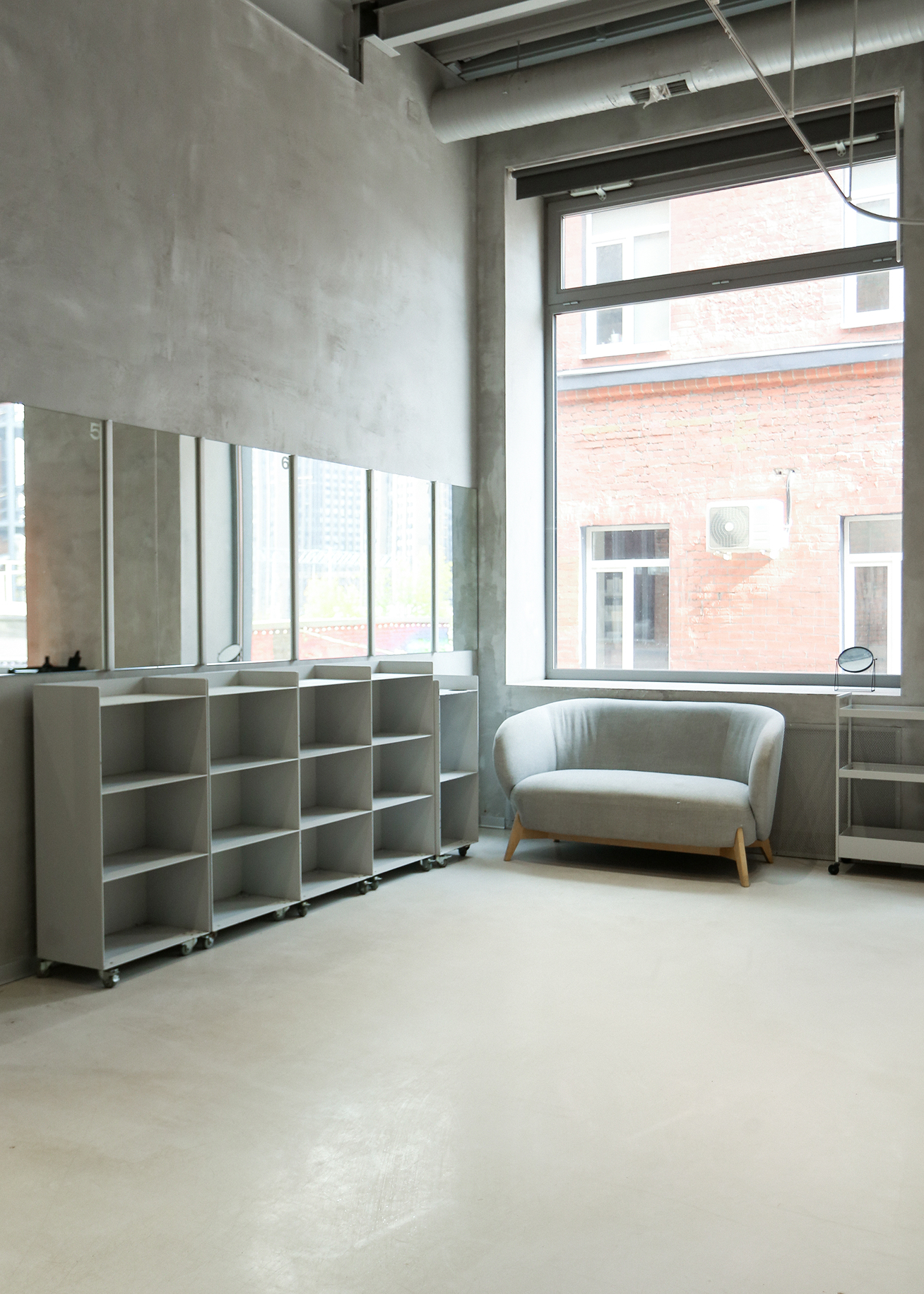 Маршрутный лист: технологичная парикмахерская Konstruct на Дизайн-заводе (фото 9)