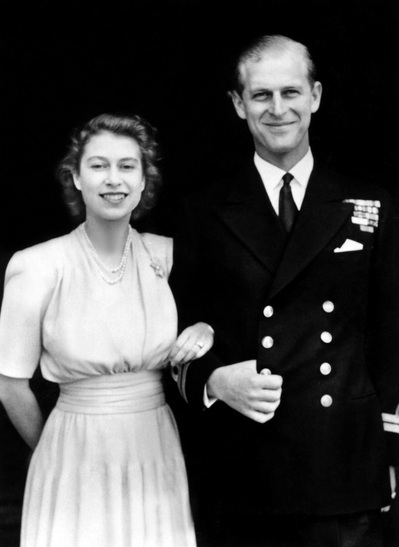 «Как бы ни темна была смерть, свет и жизнь сильнее»: 20 цитат Елизаветы II о любви и будущем (фото 20)