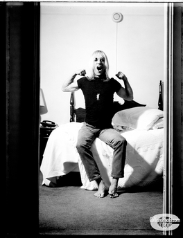 Игги Попу — 79! Собрали лучшие фото главного анархиста американской сцены (фото 15)