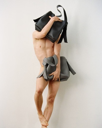 Acne Studios 30 лет! Вот 5 причин любить бренд и основателя Джонни Йоханссона (фото 46)