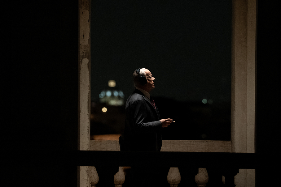 «В милосердии — красота сомнения»: какие темы поднимает Паоло Соррентино в «Грации» (фото 3)