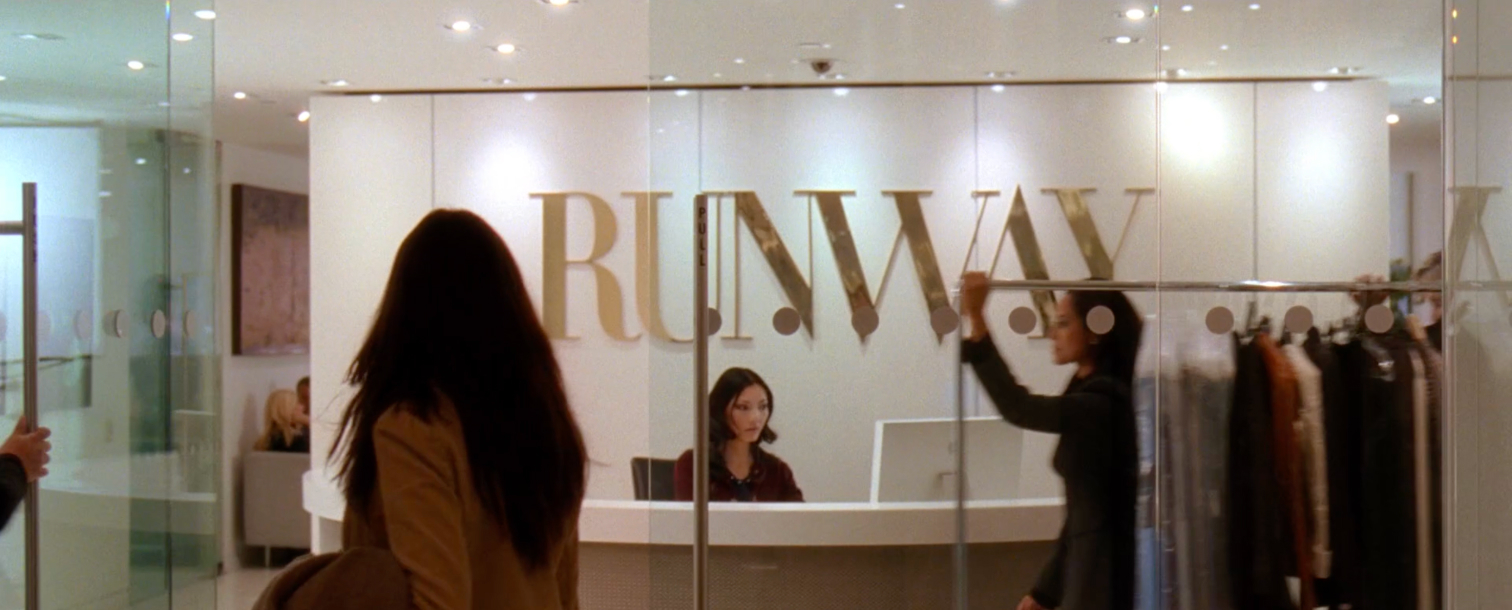 «Цветы? Для весны? Оригинально!». Что для нас значит «Дьявол носит Prada» (фото 4)