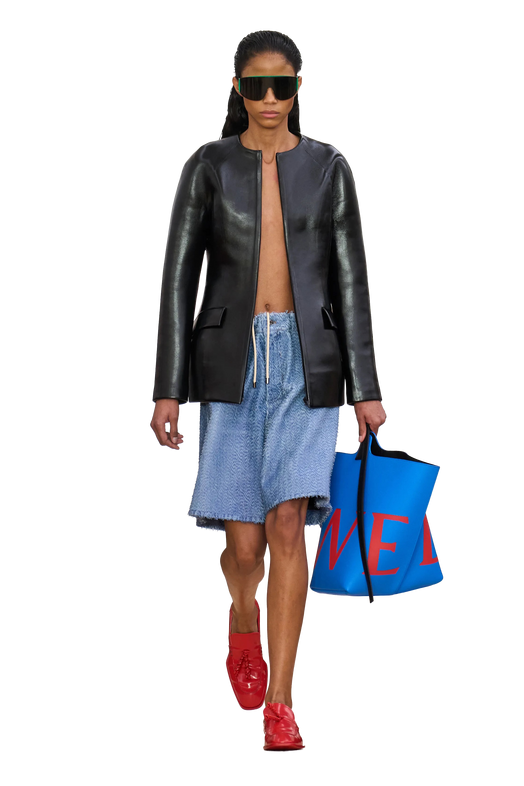 Как у Джорджо Армани, Беллы Хадид и на шоу Dior.  Бермуды и шорты, которые будем носить летом 2026 (фото 9)