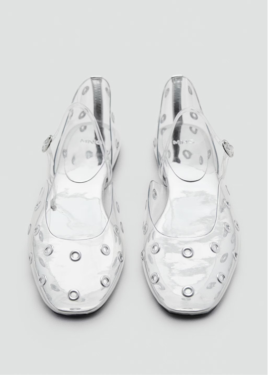Jelly Sandals — не опять, а снова самая модная и практичная обувь лета 2026. Вот 15 классных пар (фото 40)