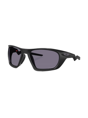 Джинсы Kidsuper, очки Oakley и кроссовки Mizuno: лучшие образы для фестиваля Outline (фото 26)