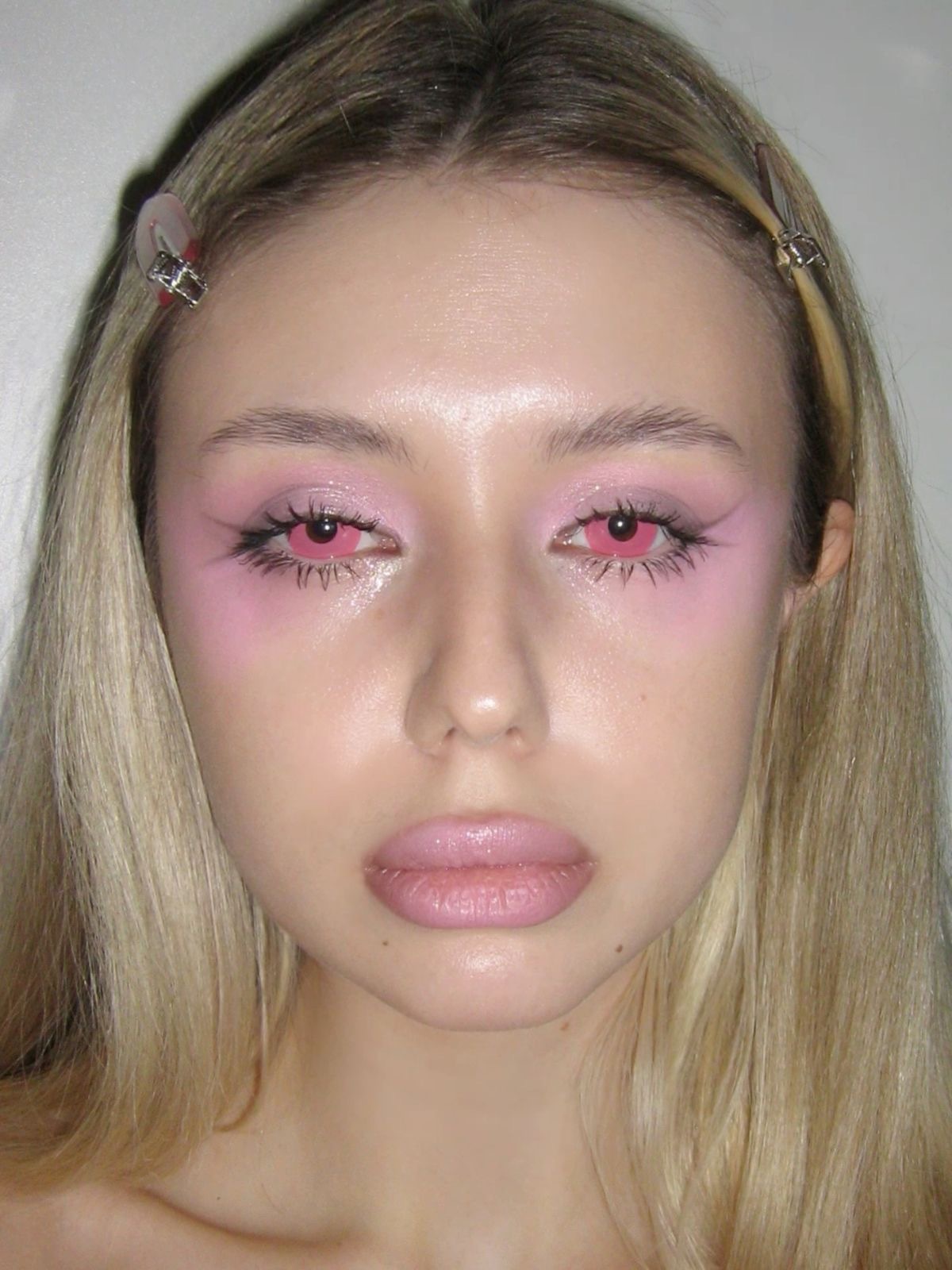 Wet Lashes: бьюти-тренд на мокрые ресницы — носим как Дженна Ортега и Вика Салават (фото 20)