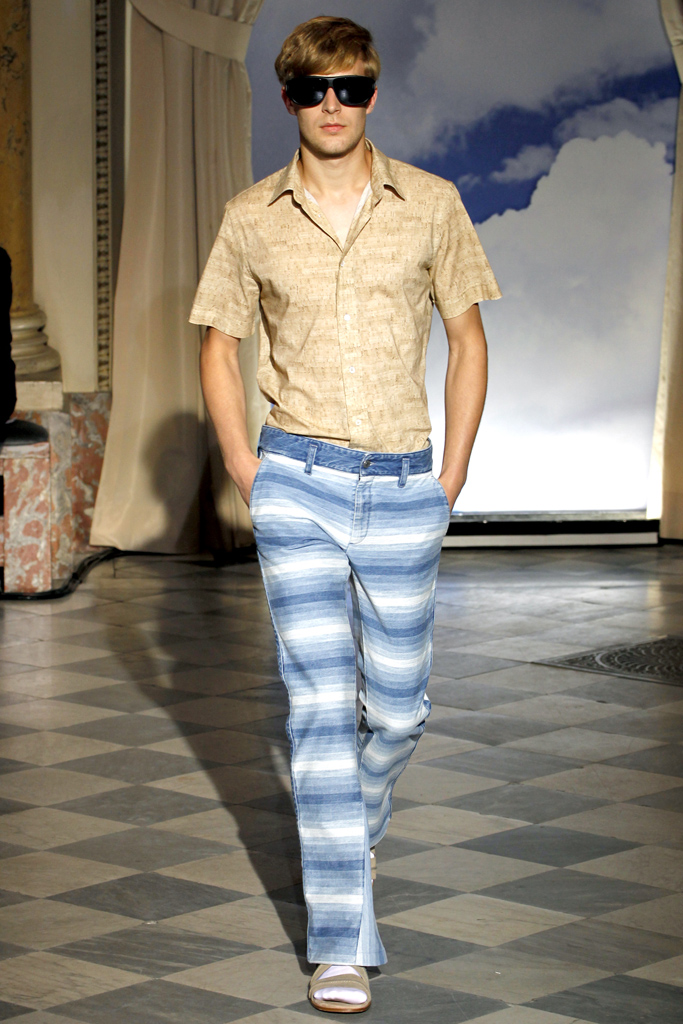 Второй день недели моды в Париже (фото 11)