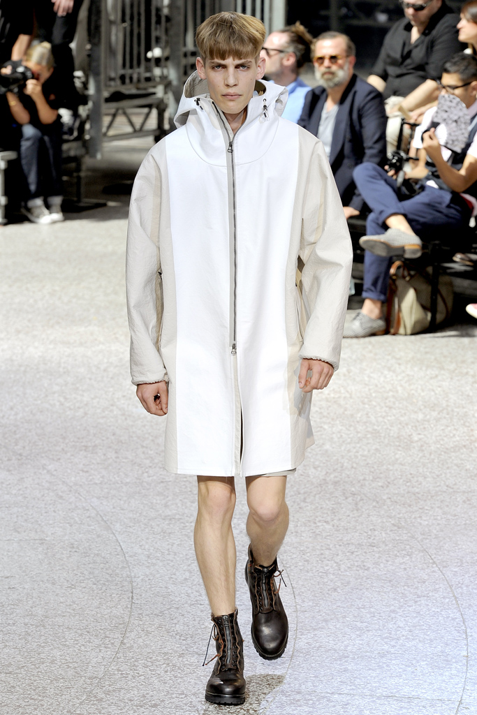 Пятый день недели моды в Париже (фото 6)