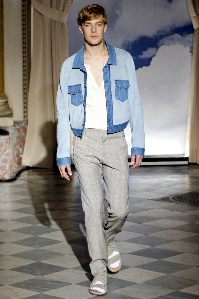 Второй день недели моды в Париже (фото 13)