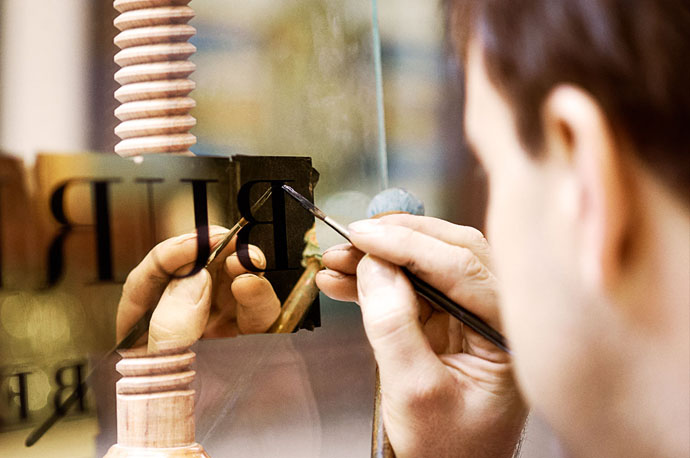 Самый большой бутик Burberry (фото 7)