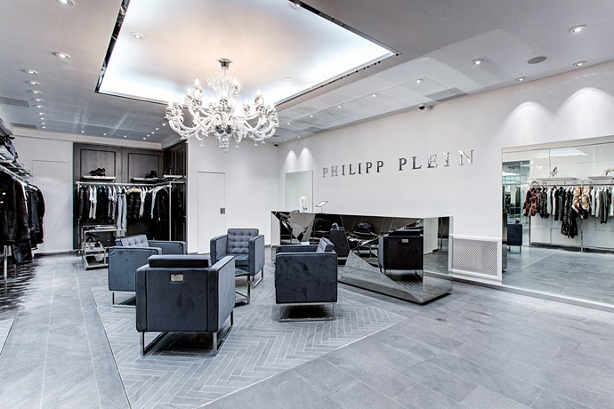 Флагманский бутик Philipp Plein в Санкт-Петербурге (фото 2)