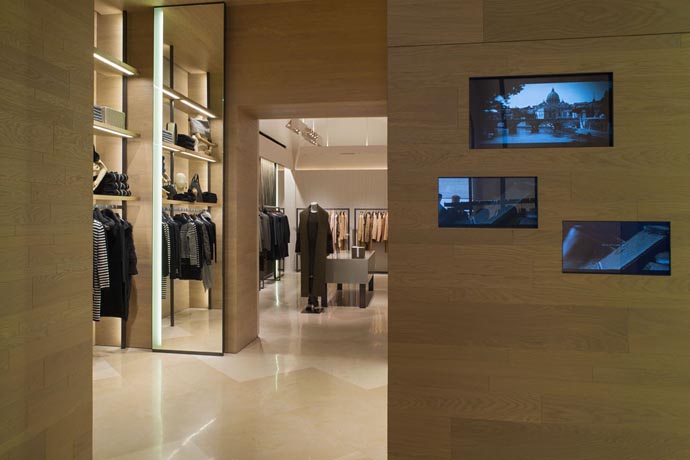 Бутик MaxMara в Риме (фото 1)