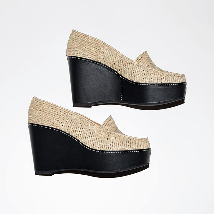 Объект желания: лоферы на танкетке Carven (фото 1)