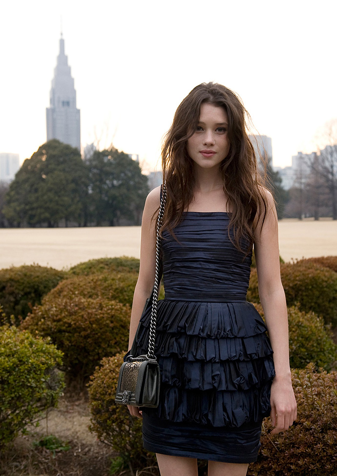 Показ Chanel and Japan Haute Couture в Токио (фото 8)